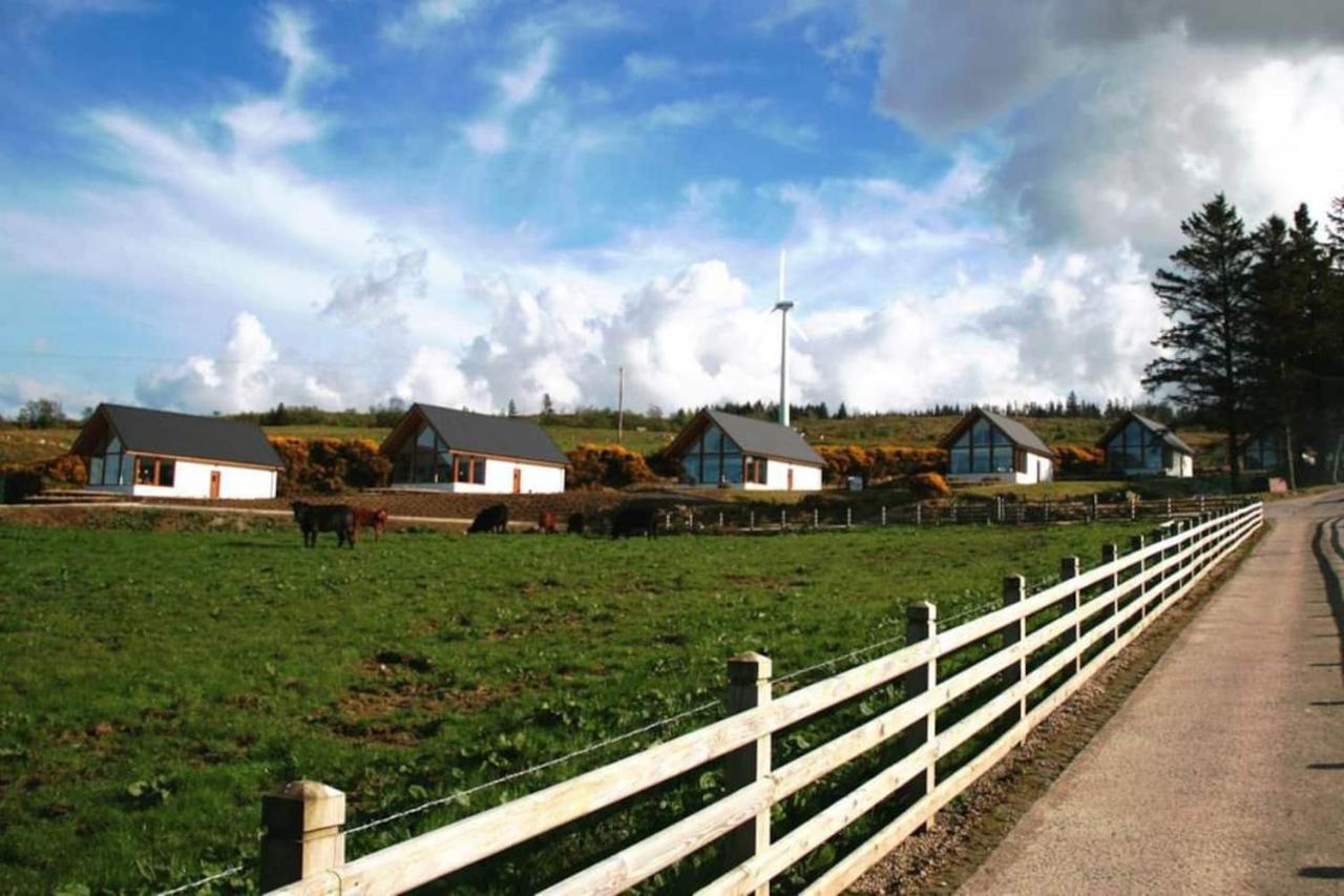 The Salthouse Lodges Ballycastle Bagian luar foto