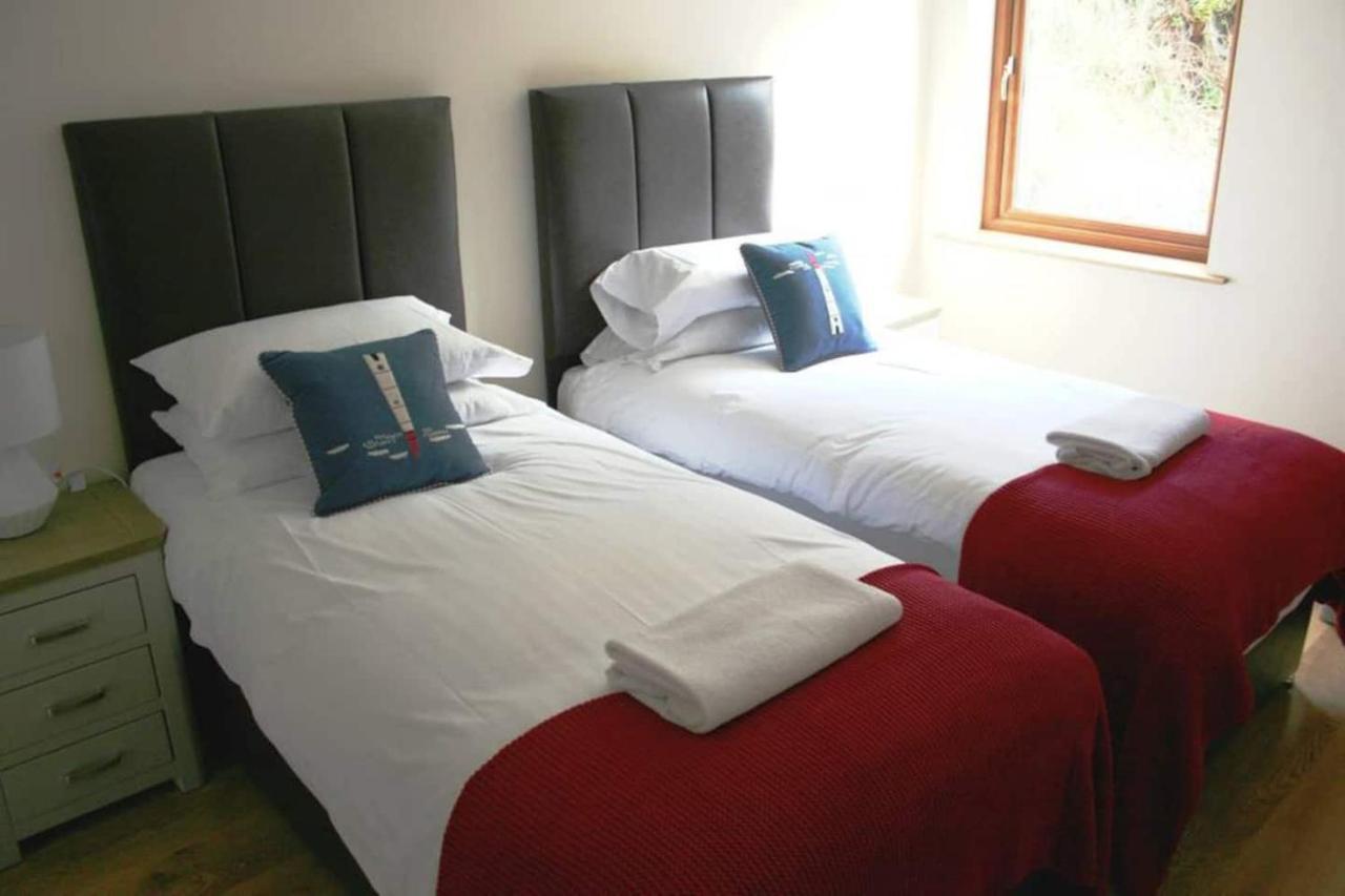 The Salthouse Lodges Ballycastle Bagian luar foto